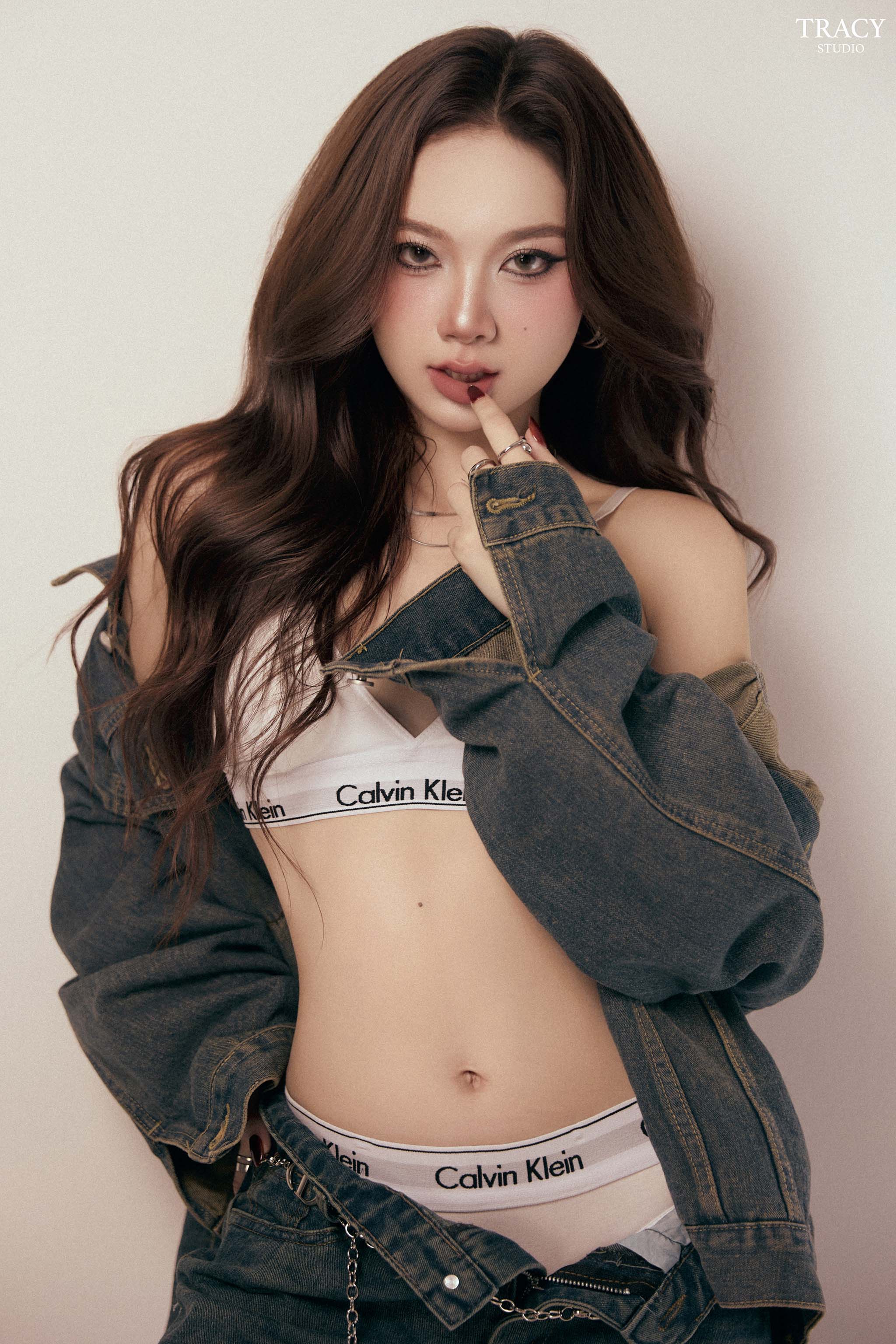 tracy studio chụp concept sexy mhb